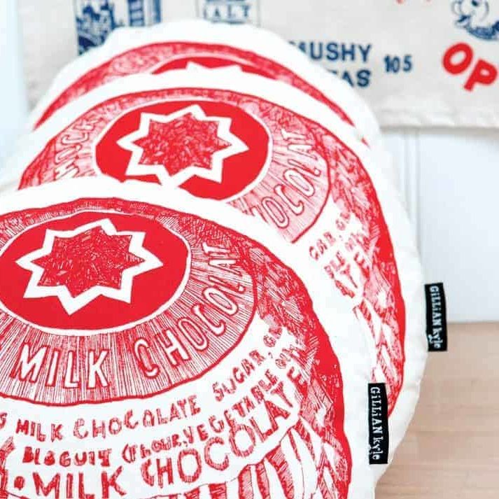 tunnocks-tea-cake-cushion